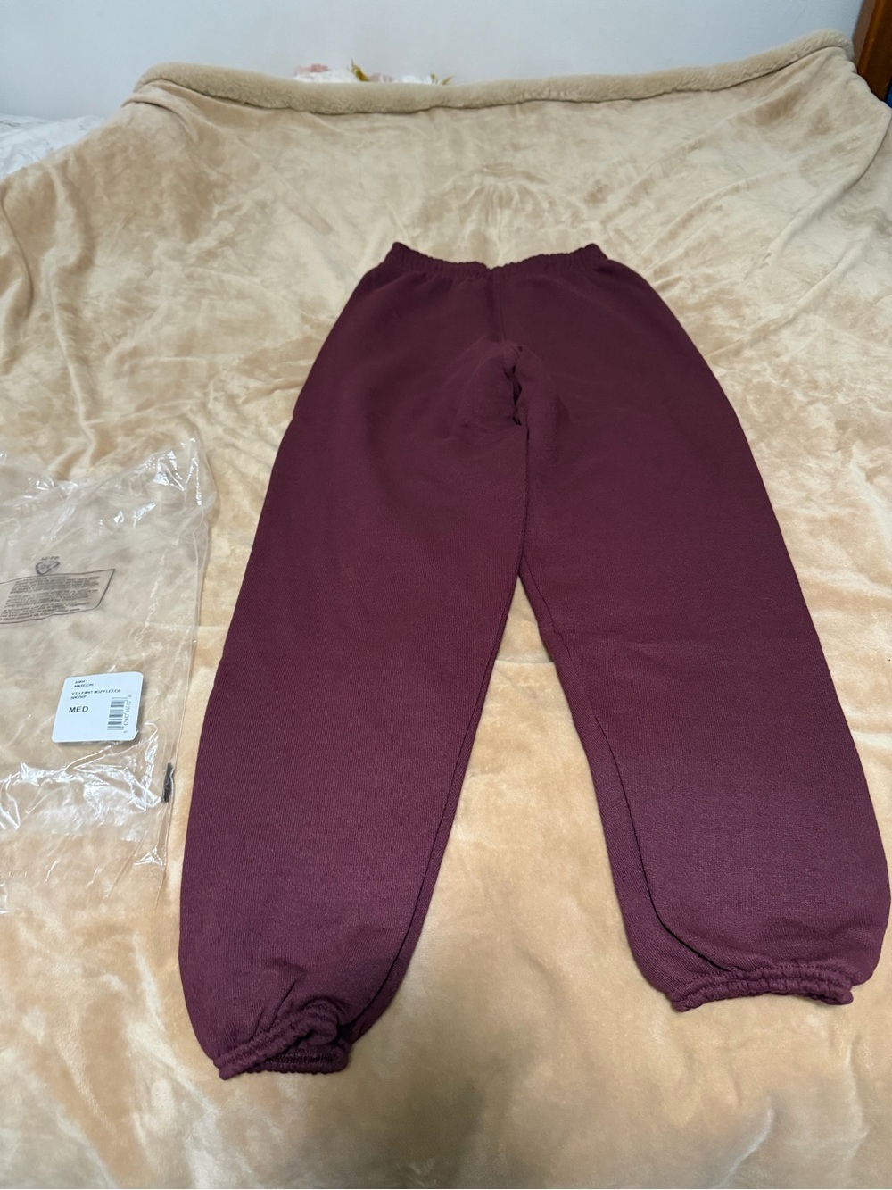 NWT Soffe Kids Cozy Fleece Seeatpants Maroon Medium 10-12